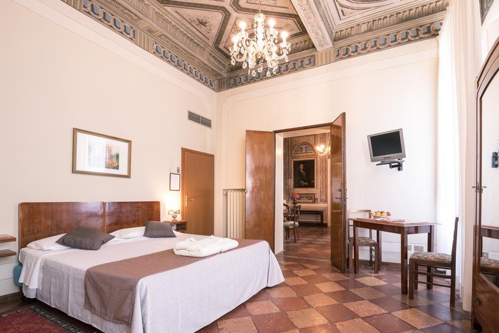 Hotel Europa Ferrara Esterno foto