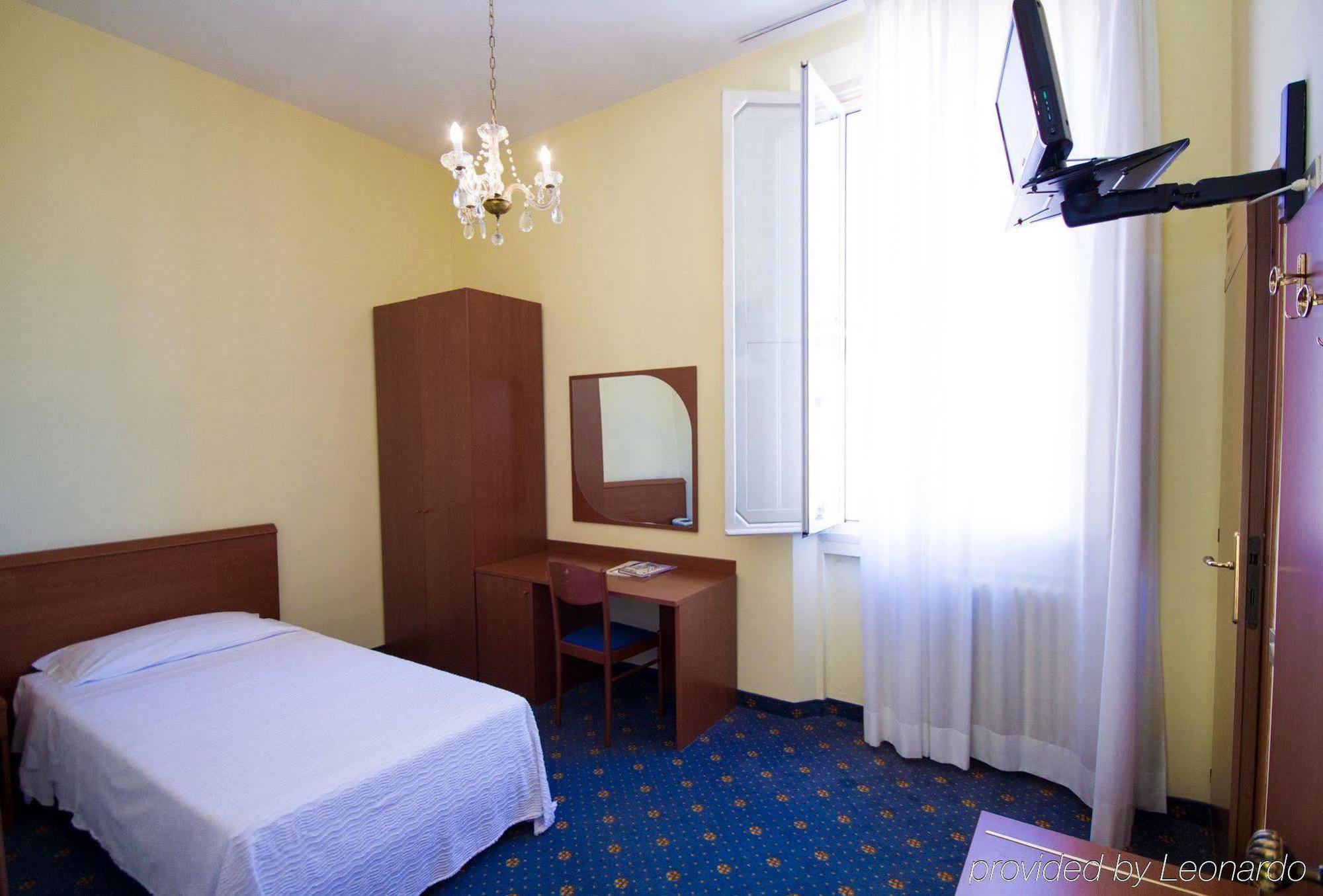 Hotel Europa Ferrara Esterno foto