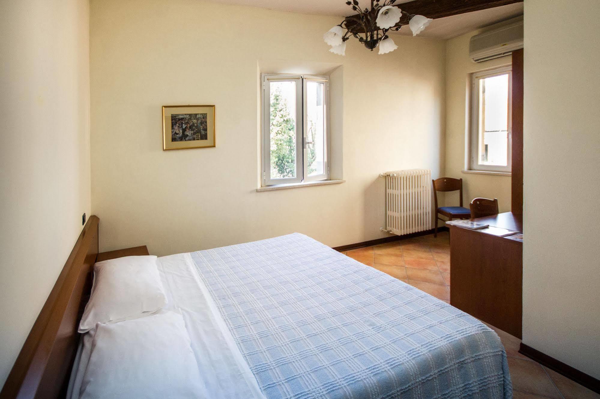 Hotel Europa Ferrara Esterno foto