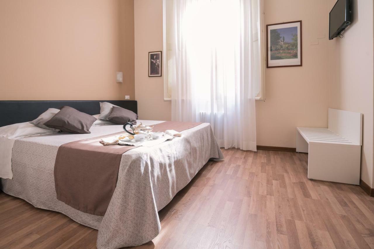 Hotel Europa Ferrara Esterno foto